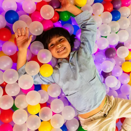 Chaos Lab: Experiencia divertida y creativa