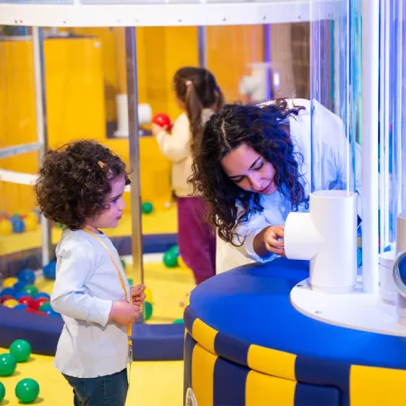 Chaos Lab: Experiencia divertida y creativa