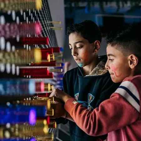 Chaos Lab: Esperienza divertente e creativa