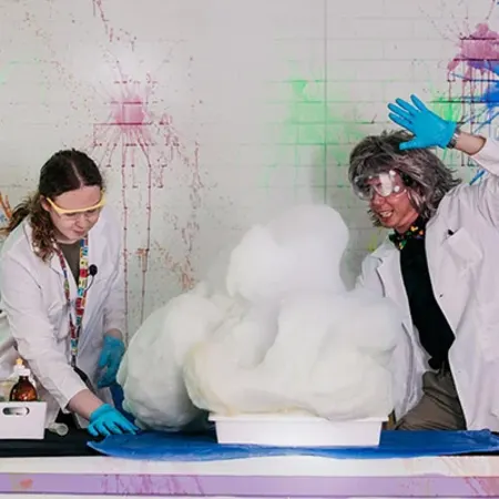 Chaos Lab: Esperienza divertente e creativa